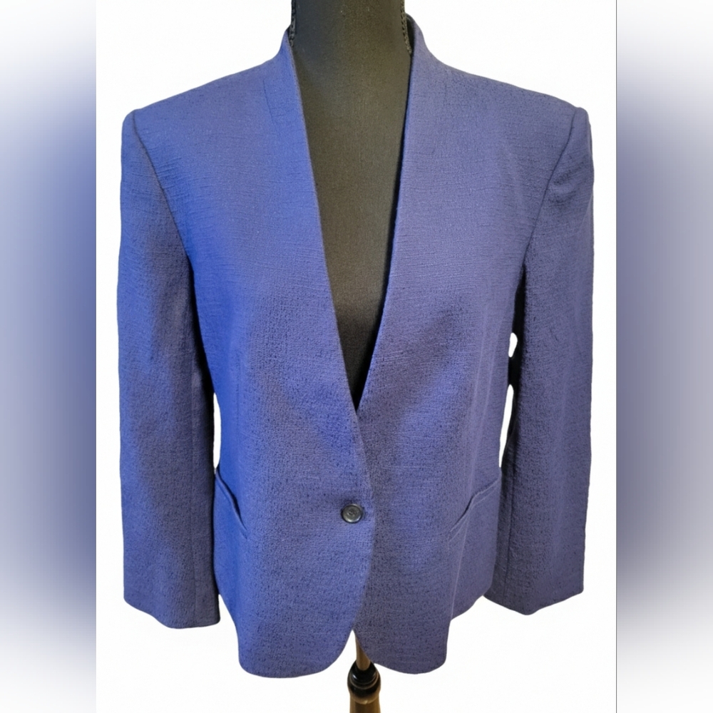 Elegant Blue Women's Blazer
